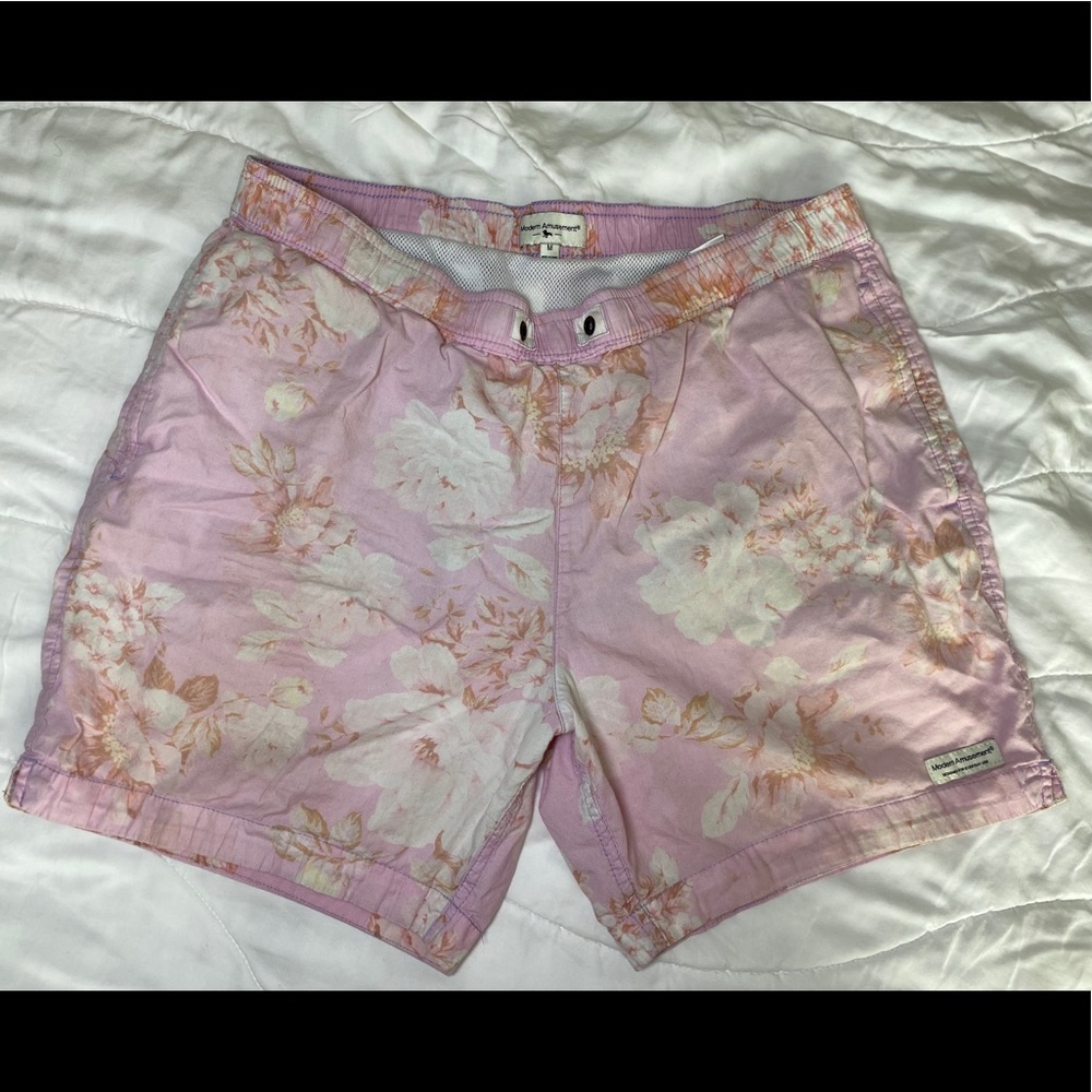 Modern Amusement Floral Men’s Swimtrunks